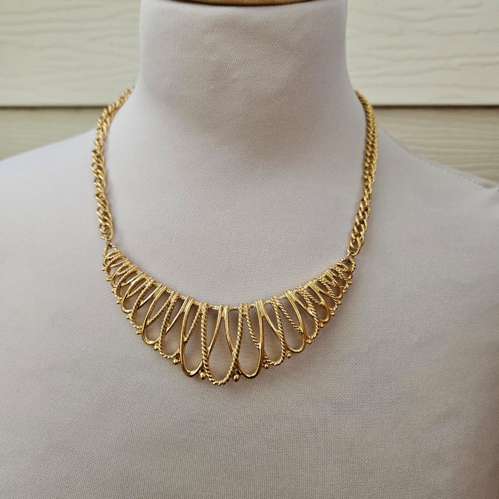 Vintage Gold Tone Textured Rope Chain Collar Bib Statement Necklace